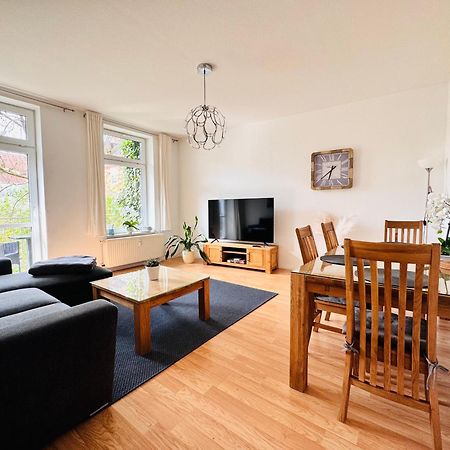 Attraktive Wohnung Im Schoenen Hinterhof Schwerin  Bagian luar foto