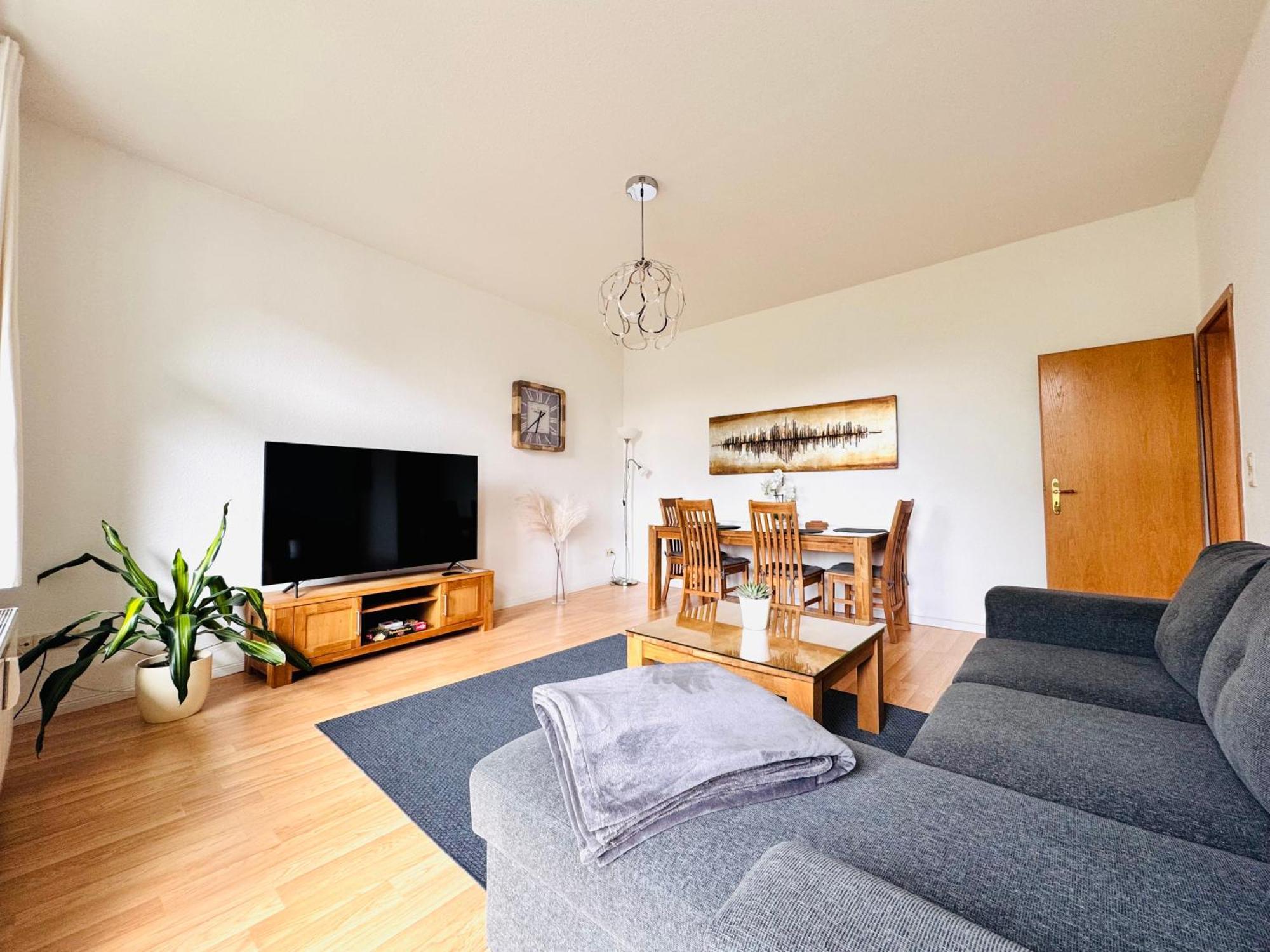 Attraktive Wohnung Im Schoenen Hinterhof Schwerin  Bagian luar foto