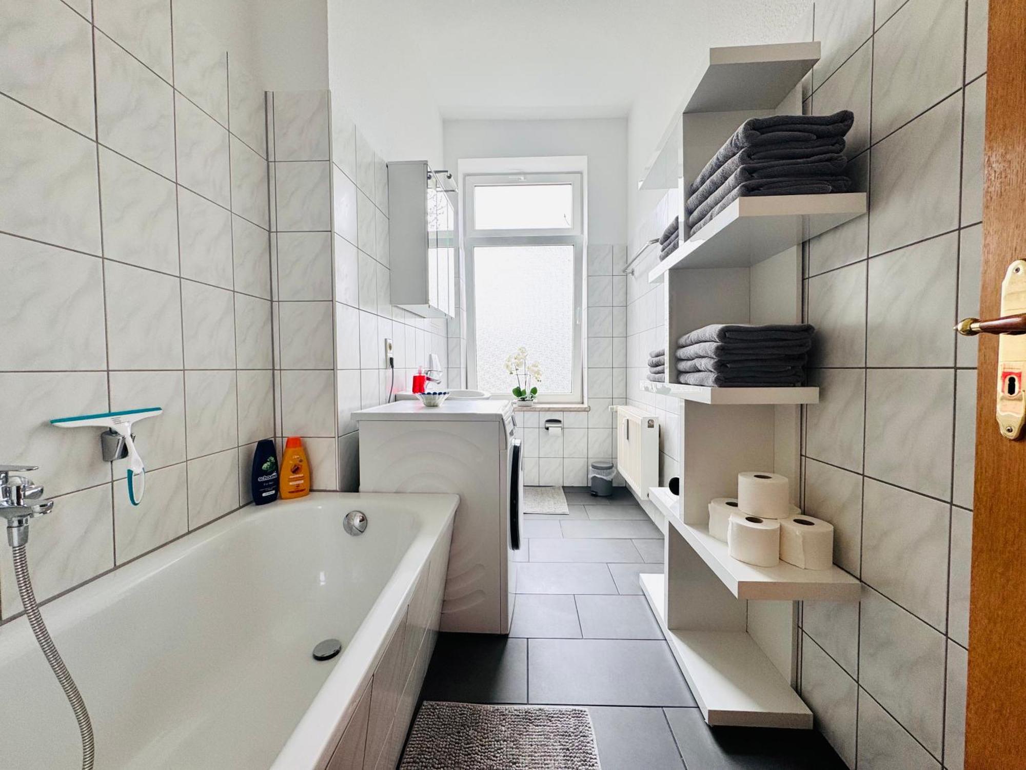 Attraktive Wohnung Im Schoenen Hinterhof Schwerin  Bagian luar foto